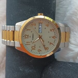 Timex watch T2m935, in good pre-loved condition